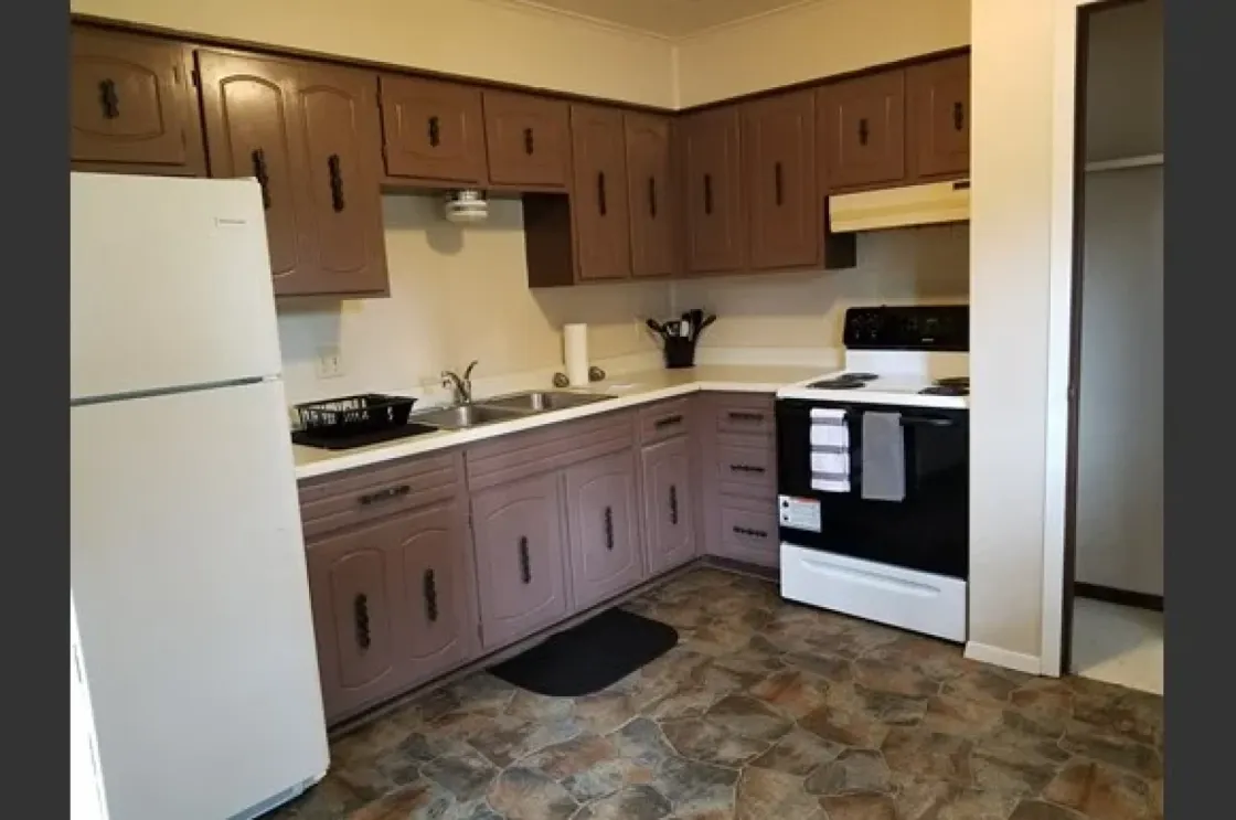 Evergreen Apts