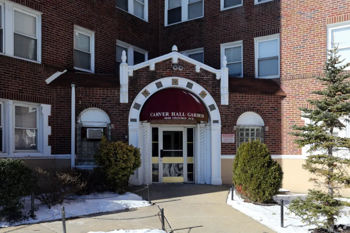 Carver Hall Apts