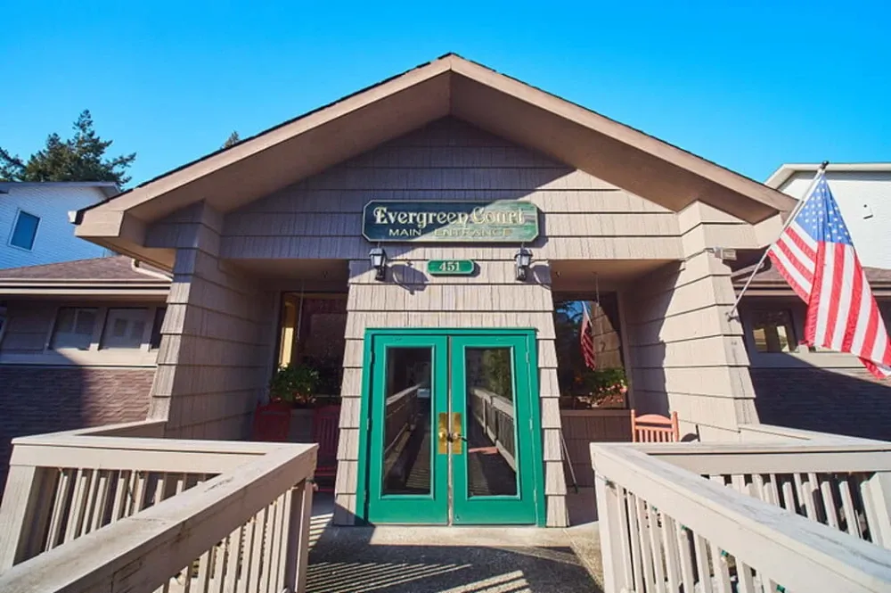 Evergreen Court Independent Senior Living