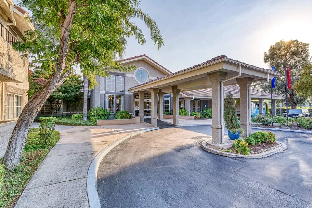 Pacifica Senior Living Fresno
