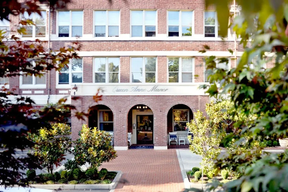 Queen Anne Manor