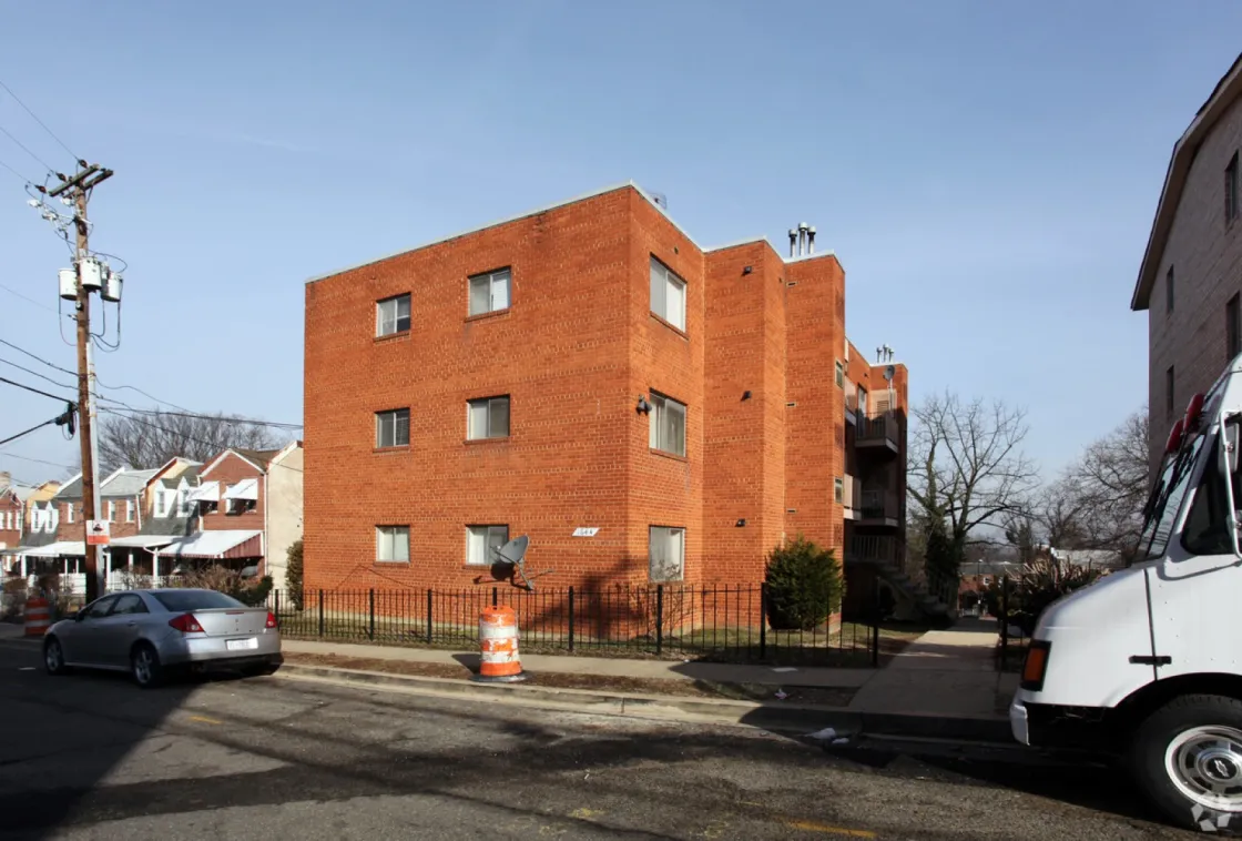 W Street Apartments