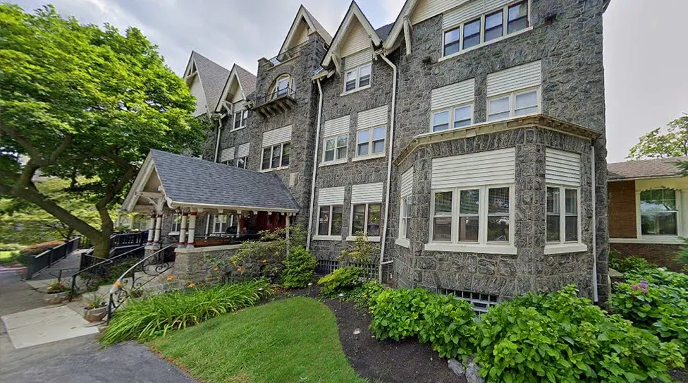 Hayes Manor Retirement Residence