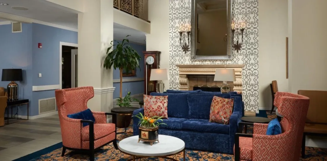 Comforts of Home – Riverside