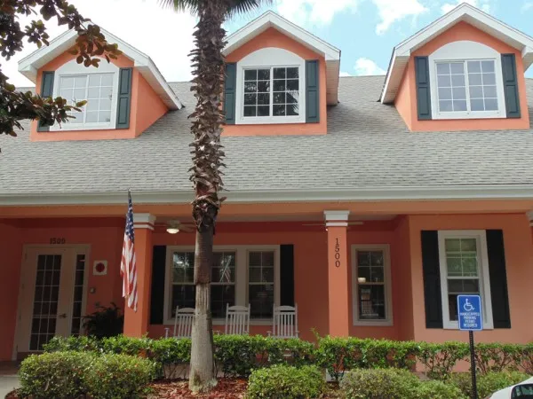 Hampton Manor at 24th Road