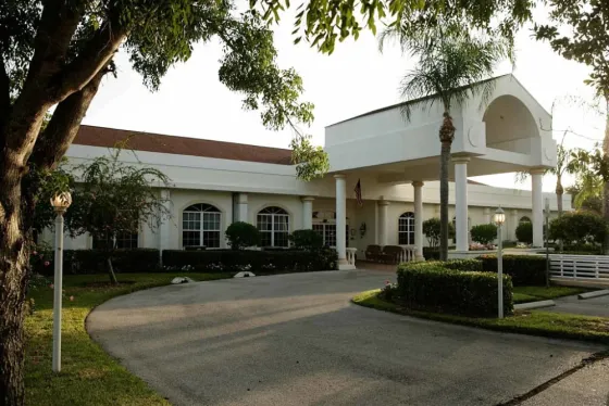 Naples Green Village