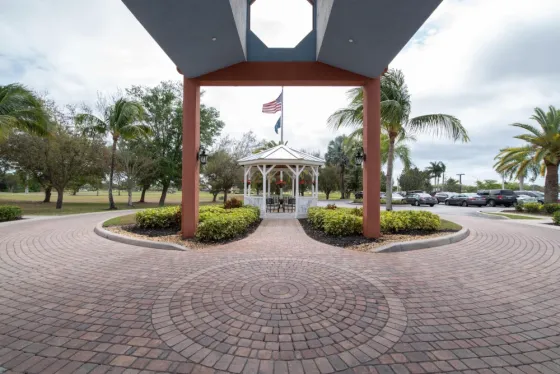 Barrington Terrace of Naples