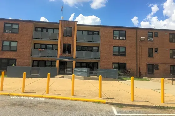 Benning Courts