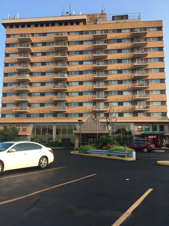 Brentmoor Retirement Community
