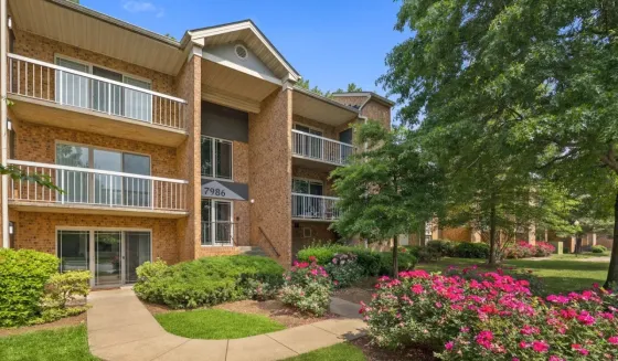 Creekside Village
