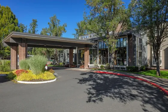 Creekside Village Retirement