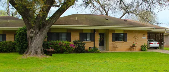 England Oaks Active Adult Living