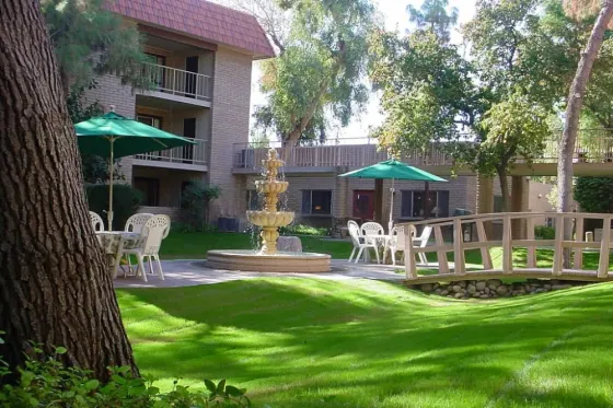 Fellowship Square Brown and Center Independent Living