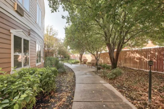 Lakewood Reserve Senior Living