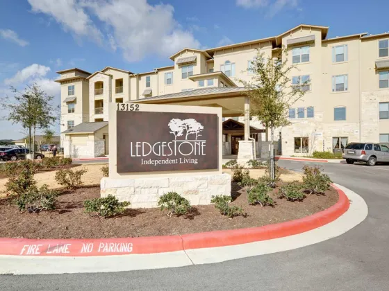 Ledgestone