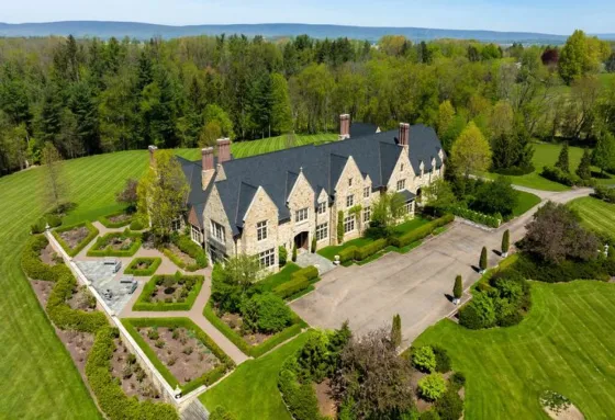 Lewisburg Manor