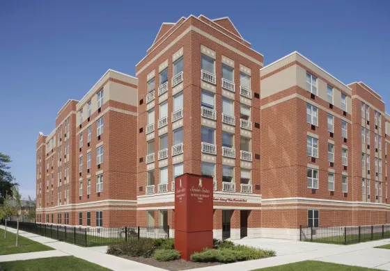 Senior Suiter West Humboldt Park