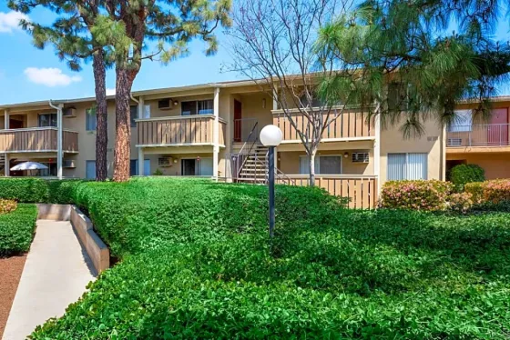Anaheim Memorial Manor