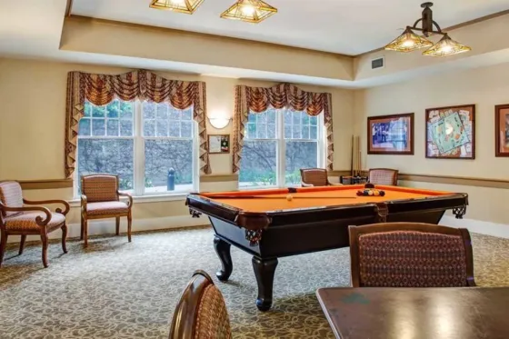 Lakeview Manor