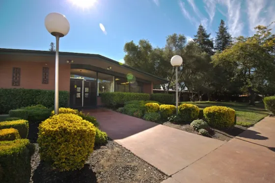 Windsor Elk Grove Care and Rehabilitation Center