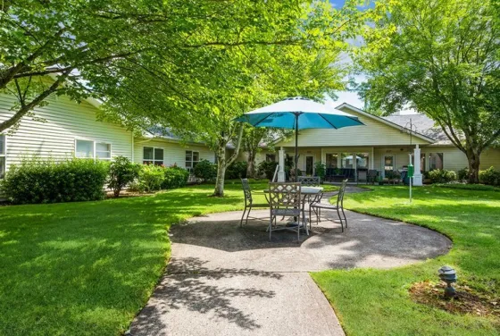 Chestnut Manor