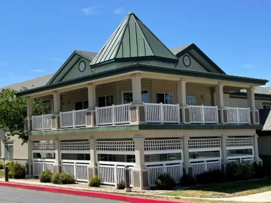 Graceland Manor