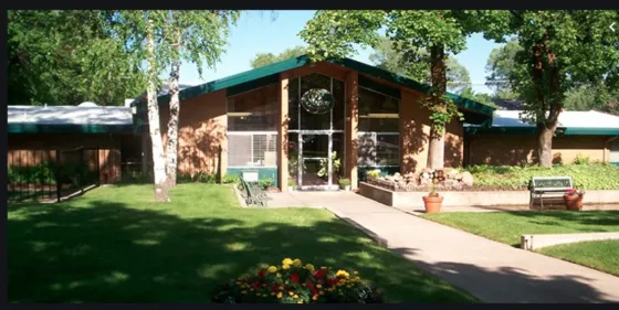 Graceland Manor Iii