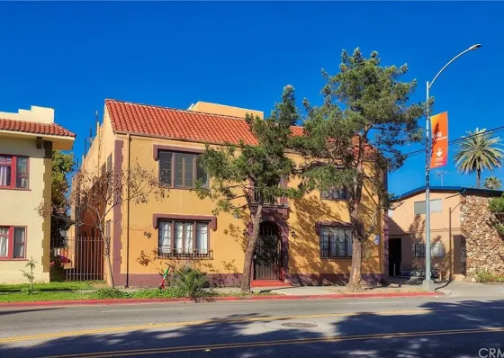 7th Street Apartments